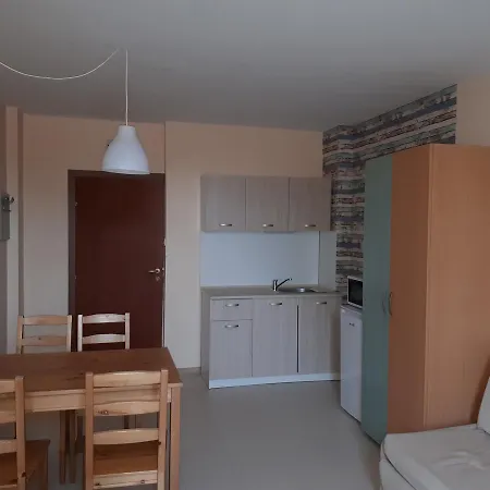 Apart Hotel Ravda 3*